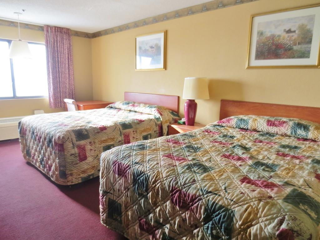 Days Inn & Suites By Wyndham Caseyville Δωμάτιο φωτογραφία