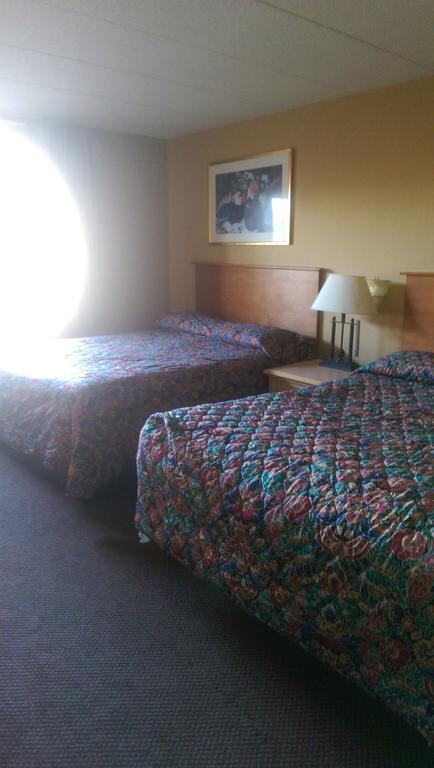 Days Inn & Suites By Wyndham Caseyville Δωμάτιο φωτογραφία